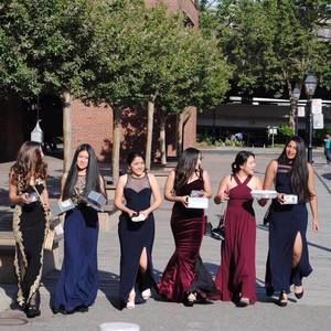 Meet your Posher, Azeen